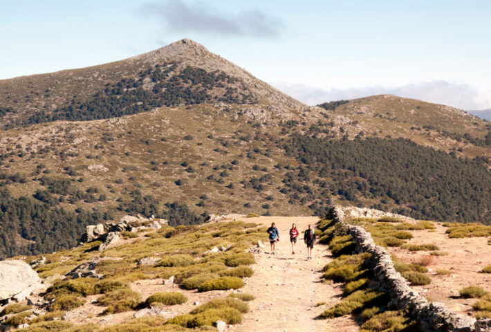 Hiking & Fun: Cercedilla . “The Poet’s View Point” – Snow Time