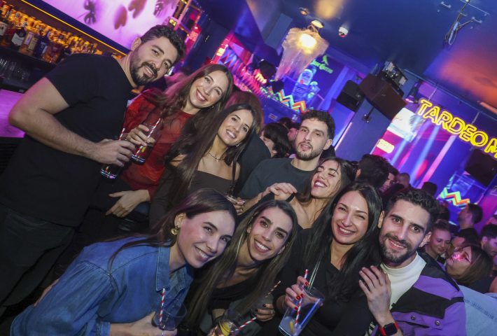 Pubcrawl Madrid Vibes – Bar & Party Tour!